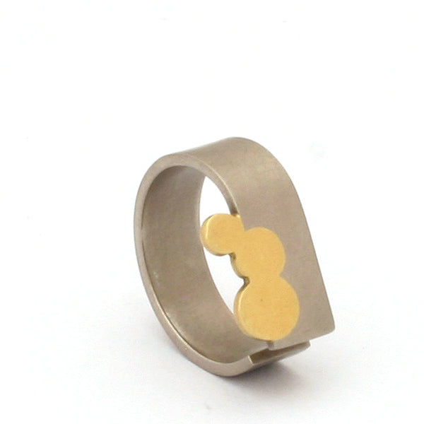 Melanie Ihnen - Circle ring 1.jpg